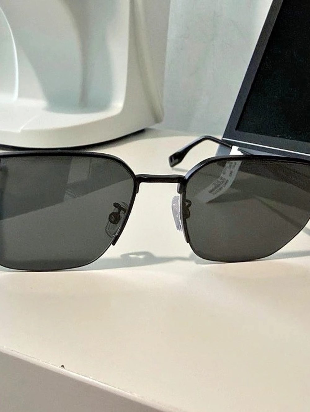 Fendi Black Sunglasses Unisex